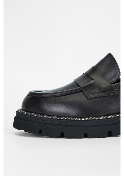 Kadın Siyah Hakiki Deri Casual Bot 775 5004 Bn Ayk SK23/24 fırsatları