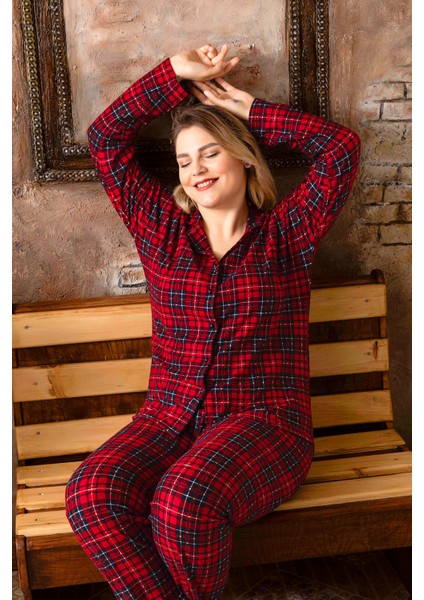 Büyük Beden Kışlık Düğmeli Ekose Desen Yılbaşı Temalı Kadın Süet Pijama Takımı