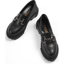 Capone Outfitters Denni Oval Burunlu Metal Tokalı Trak Tabanlı Kadın Loafer