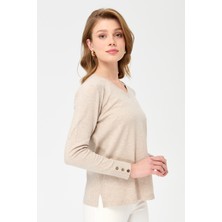 Desen Triko Kadın V Yaka Kolları Düğmeli Simli Bluz Bej