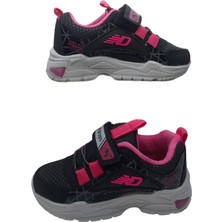 Ndrops Kız Çocuk Siyah-Fuşya Işıklı Ortopedik Taban Günlük Spor Ayakkabı NDROPS326