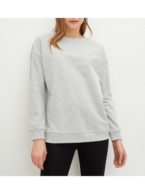 10 & Bir Kadın Basic Bisiklet Yaka Düz Açık Gri Uzun Kollu  Sweatshirt