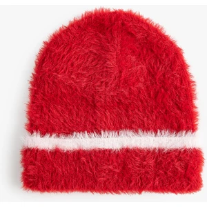 Peluş Bere Çizgi Detaylı