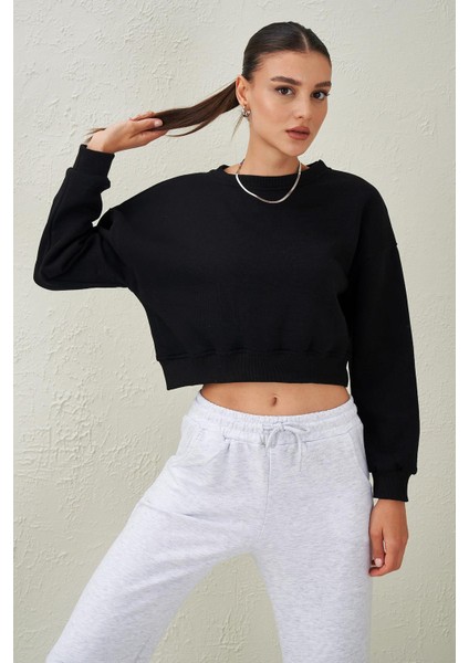 Tena Moda Kadın Siyah Bisiklet Yaka Üç Iplik Oversize Crop Sweatshirt