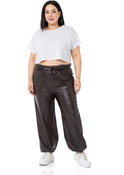 Büyük Beden Paçası Büzgü Detaylı Deri Koyu Kahverengi Pantolon fiyatları
