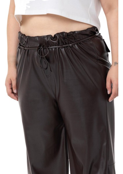 Büyük Beden Paçası Büzgü Detaylı Deri Koyu Kahverengi Pantolon fırsatları