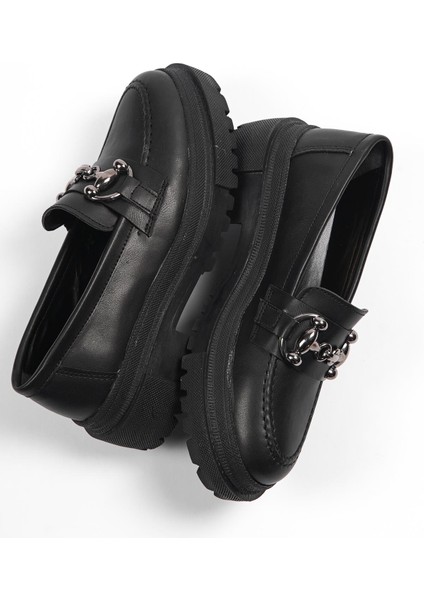 Kadın Günlük Loafer Suni Deri Oval Burunlu Metal Tokalı 6 cm modelleri