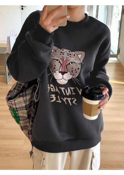 Kadın Koyu Füme Vintage Style Baskılı Bisiklet Yaka Sweatshirt