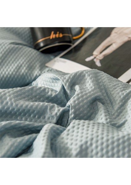 Preslenmiş Köpük Üç Parçalı Kabarcık Yorgan Nevresim Takımı (Yurt Dışından) fırsatları