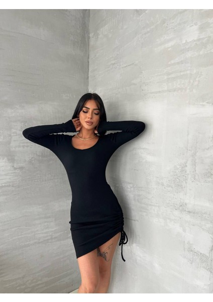 Kadın Vücuda Oturan Büzgü Detaylı Fitilli Esnek Elbise