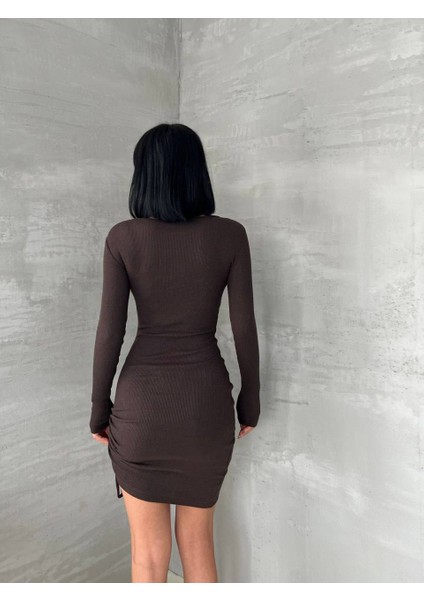 Kadın Vücuda Oturan Büzgü Detaylı Fitilli Esnek Elbise fiyatları