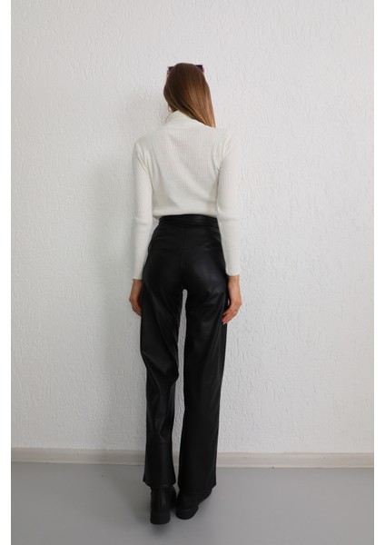 Kadın Beyaz Likralı Esnek Boğazlı Triko Kazak indirimleri