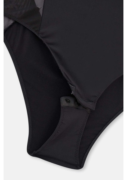 Siyah Tül Detaylı Bodysuit modelleri