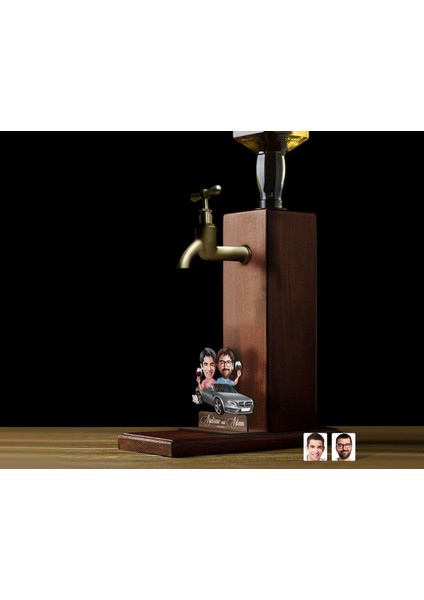 Gift Kişiye Özel Kankalar Karikatürlü Musluklu Ahşap Viski Standı-2, Viski Çeşmesi, Doğum Günü Hediyesi, Içecek Dispenseri