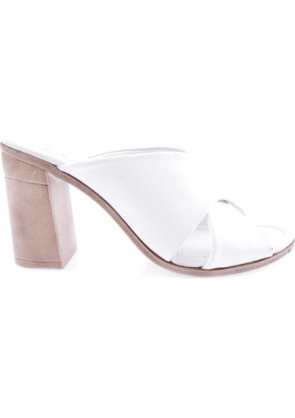 17-02 23Y Kadin Çapraz Bantli Topuklu Terlik