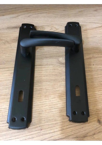 Bersa Yapı Bravo Aynalı Oda Kapı Kolu ve Sessiz Gömme Kilit Mat Siyah 1 Kapılık Takım Siyah Kapı Kilidi 40 mm