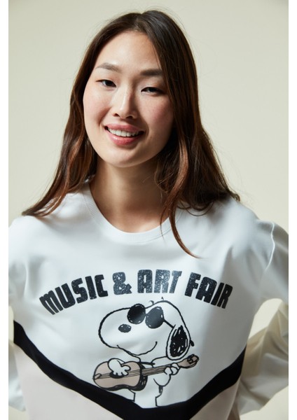 Çok Renkli Snoopy Music&Art Sweatshirt Pijama Üstü fiyatları