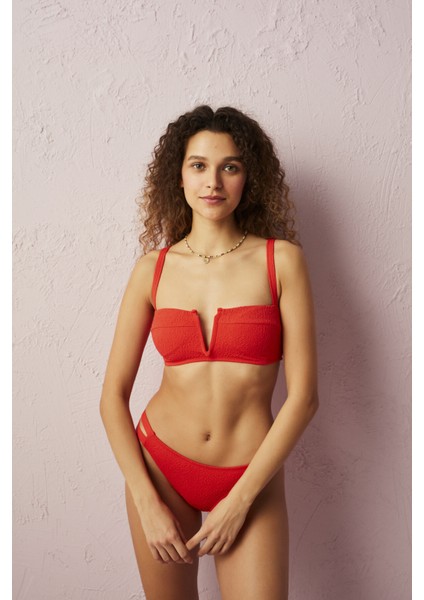 Kırmızı Kesik Detaylı Eva Side Bikini Altı fiyatları