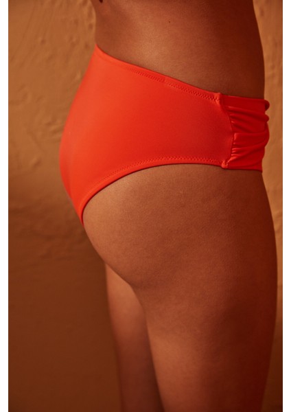 Basic Twist Bottom Bikini Altı