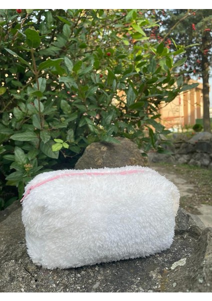 Peluş Makyaj Çantası Pembe Fermuarlı modelleri