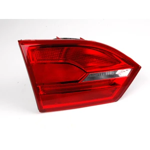 Volkswagen Jetta 2011 - 2014  İç   Stop Lambası Sağ