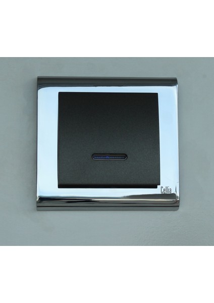 Cellia Işıklı Anahtar Füme Kapak Krom Çerçeve
