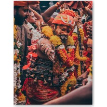 Caka Tablo  Ahşap Tablo Yerel Kıyafetleriyle Puro Içen Hindular