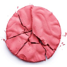 Allık - Revolution Reloaded Blush Rose Kiss