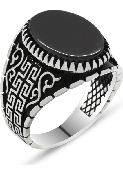 925 Ayar Gümüş Labirent Motifli Oval Siyah Oniks Taşlı Erkek Yüzük fiyatları