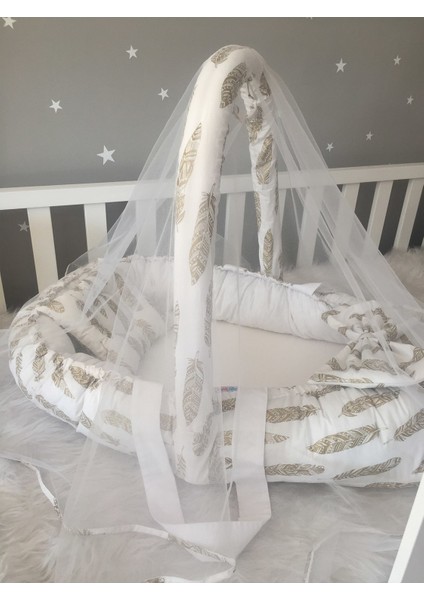 Altın Tüy Desenli Cibinlik ve Oyuncak Askılı Lüx Tasarım Babynest
