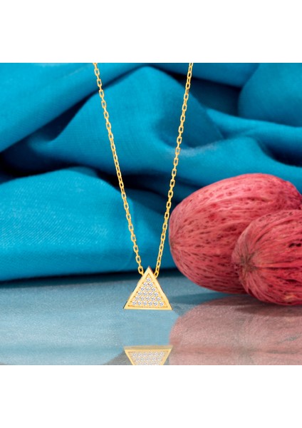 Taşlı Üçgen Temalı Altın Kaplama Kadın Gümüş Kolye