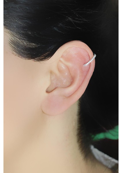 Gümüş Rodyumlu Zirkon Taşlı Tekli Kıkırdak Küpe