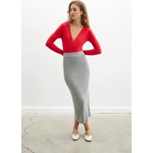 Styleboom X Peraluna DEVON BODYSUIT V Yaka Uzun Kol Alttan Çıtçıtlı Kadın Triko Body - Kırmızı