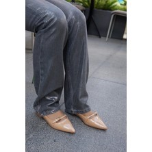 Laminta Monti Nude Sivri Burunlu Toka Detaylı Babet