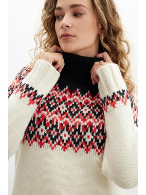 Peraluna Styleboom x Peraluna Cotswald Faır Isle Pullover Balıkçı Yaka Baklava Desen Kazak Kadın Triko Kazak - Ekru Multi