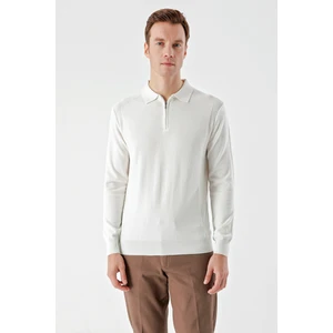 Erkek Ekru Trend Jakarlı Fermuarlı Polo Yaka Dynamic Fit Rahat Kesim Triko