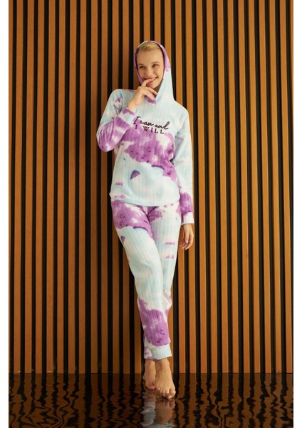 Kadın Batik Desen Kapüşonlu Fitilli Polar Bilek Manşetli Kışlık Jogger Pijama Takımı indirimleri