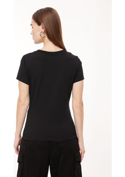 Bisiklet Yaka Baskılı Siyah Kadın T-Shirt A0701