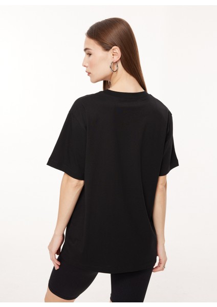 Bisiklet Yaka Baskılı Siyah Kadın T-Shirt A0704