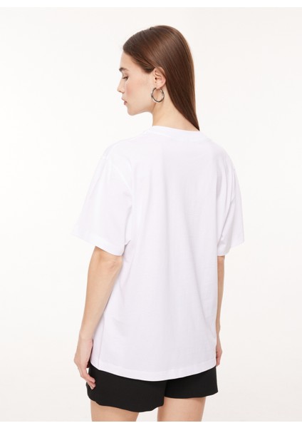 Bisiklet Yaka Baskılı Beyaz Kadın T-Shirt A0704