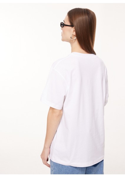 Bisiklet Yaka Baskılı Beyaz Kadın T-Shirt A0710