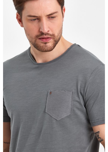 2000 Ultra Fashıon Flamlı Cepli , Cep Kuru Kafa Detaylı T-Shirt modelleri