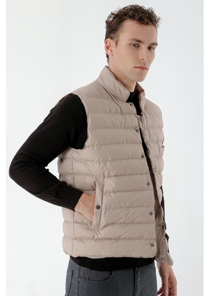 Erkek Bej Polyester Çıtçıtlı Kapitone Yelek