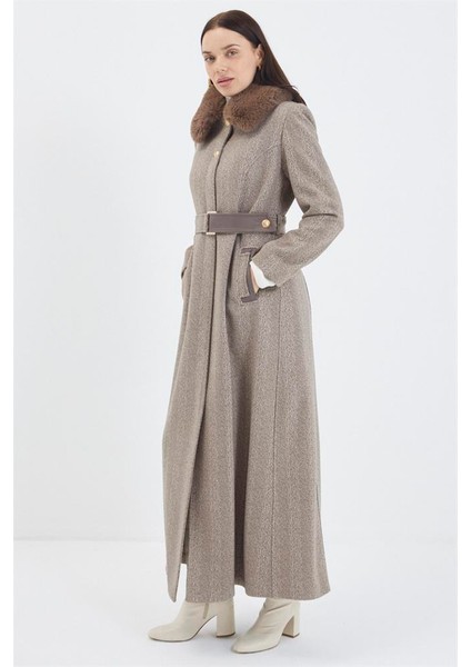 Kürk Yaka Kemer Detaylı Kaşe Manto fiyatları