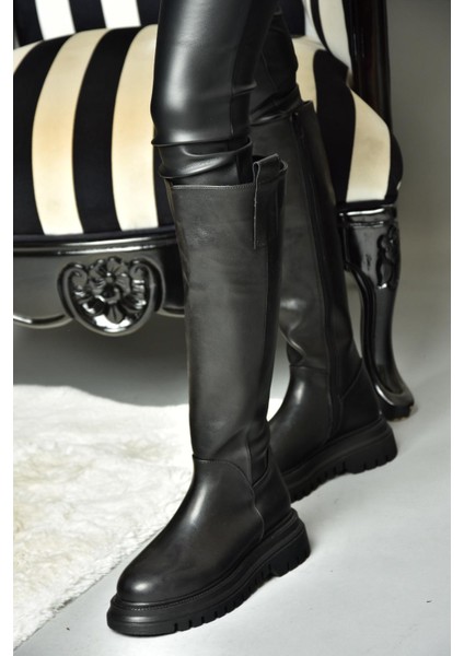 R312401309 Siyah Kalın Tabanlı Kadın Çizme modelleri