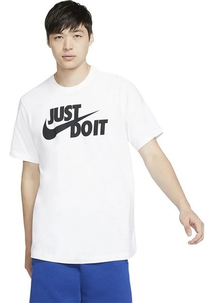 AR5006-100 M Nsw Tee Just Do It Swoosh Erkek Tişört