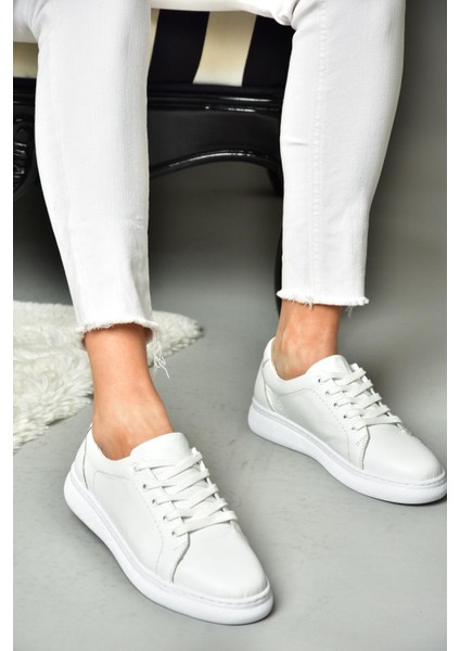 P555460903 Beyaz Deri Spor Ayakkabı Sneakers fiyatları