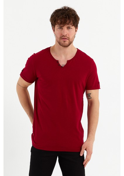 2135 Yeni Sezon Armut Yaka Düğme Detaylı T-Shirt