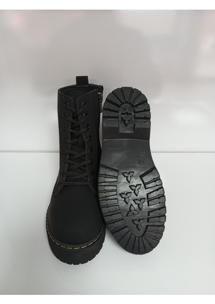 Kız Çocuk Bot indirimleri