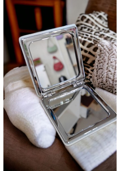 Organizasyon Metal Cep Çanta Aynası Makyaj Aynası Kapaklı Gümüş Kişiye Özel